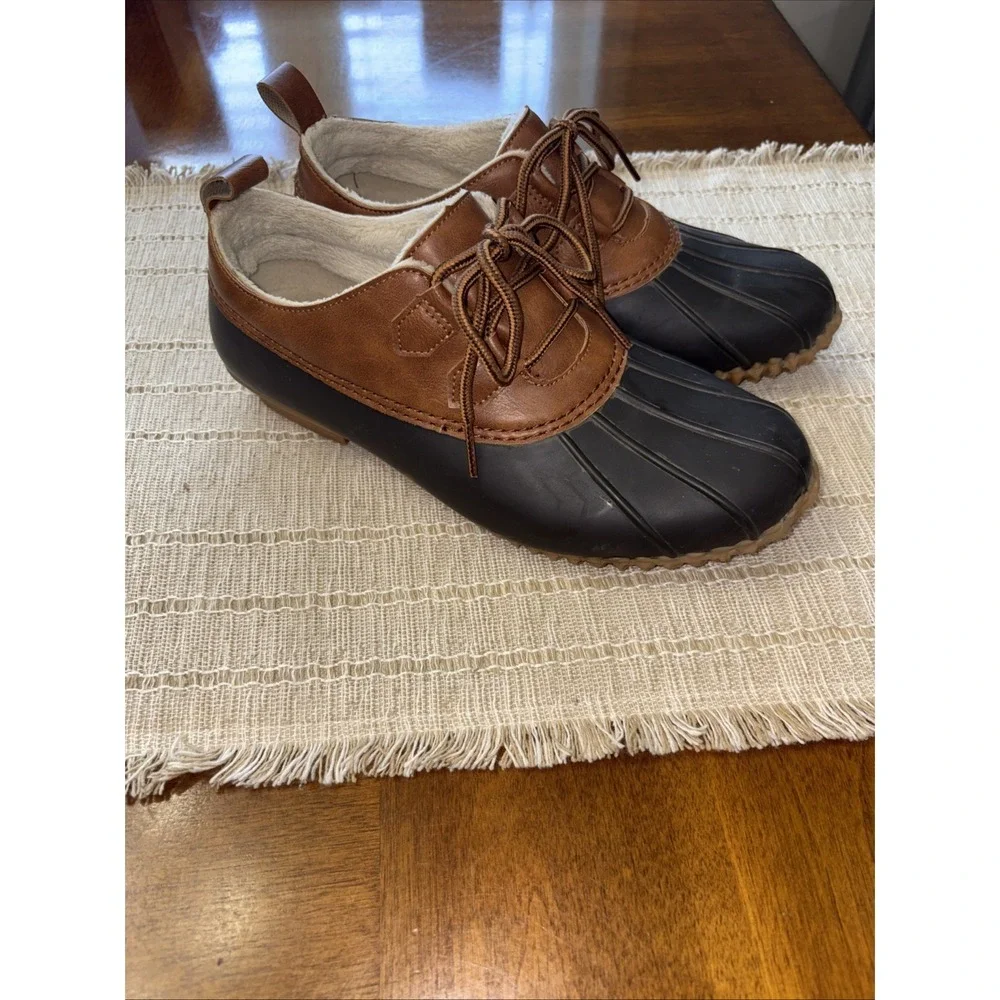 JBU‎ Slip-On Duck Shoe SIZE 9M Two-Tone Brown Rubber Sole